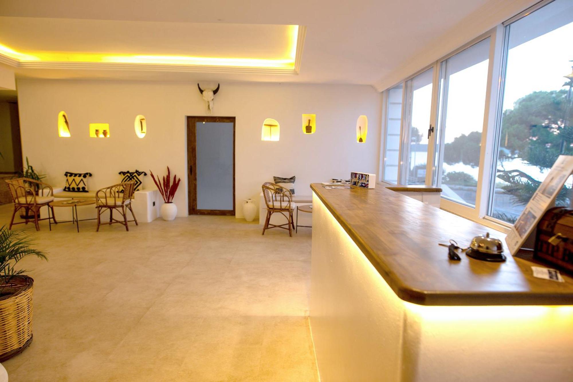 Camlik 87 Hotel Ayvalik Exterior photo